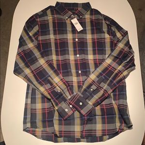 Banana Republic - Large Untucked Slim Fit